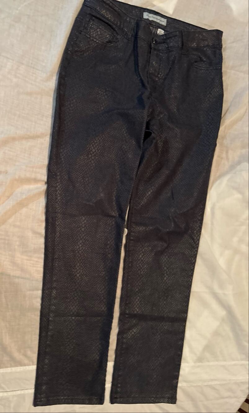 Chico platinum jeans striped size 0, cropped
